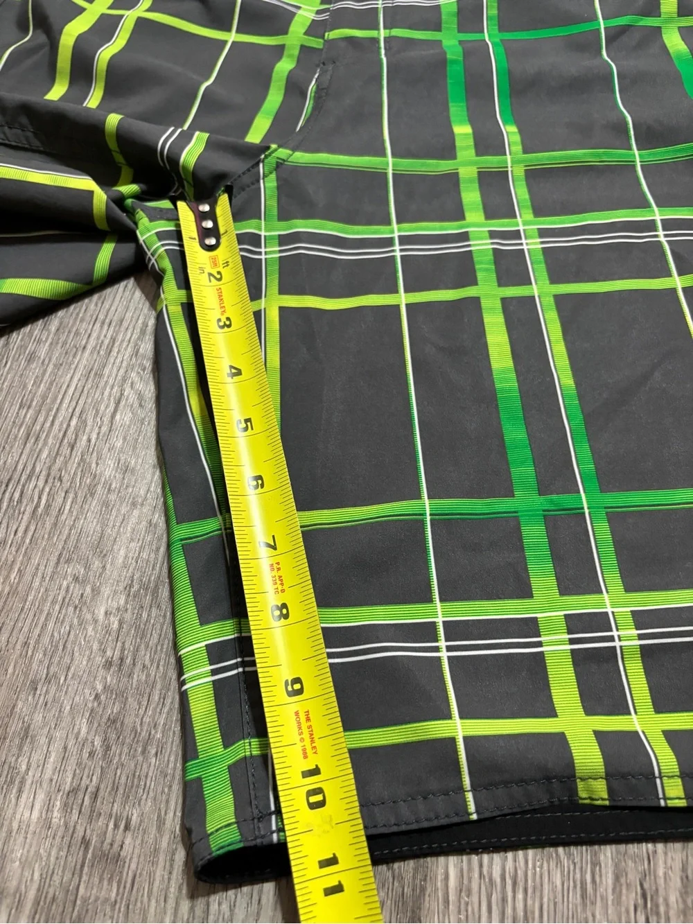 Mossimo Supply Co Board Shorts Mens 32 Dark Gray Green Plaid Swim Surf Beach